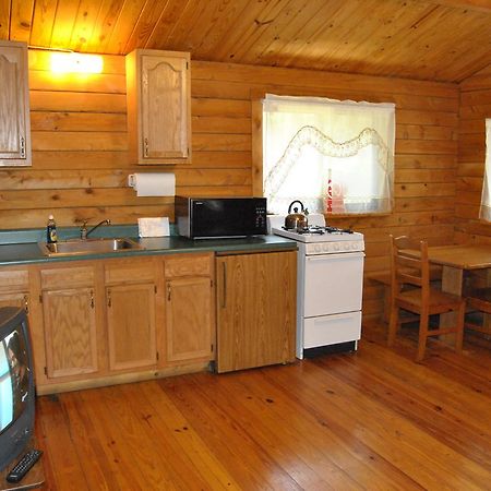 Robin Hill Camping Resort One-Bedroom Cottage 8 Lenhartsville Экстерьер фото